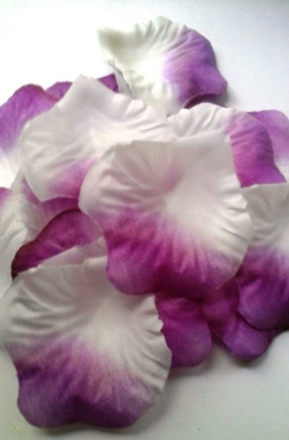 Лепестки роз, ткань  5,5 х 4,5 см, 144 шт бело - сиреневый
