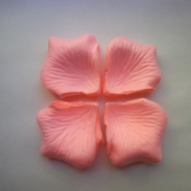 Лепестки роз, ткань  5,5 х 4,5 см, 144 шт персик
