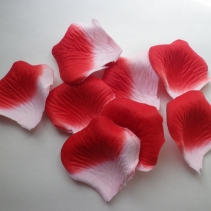 Лепестки роз, ткань  5,5 х 4,5 см, 144 шт бело-красный