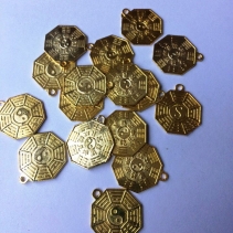 Монеты золотые с подвесом 20 мм 20 шт
