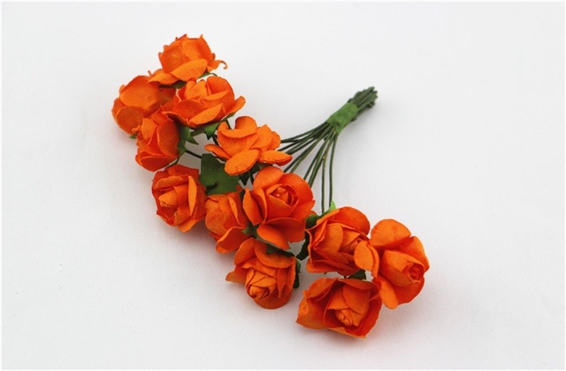 Букетик роз бумажный,оранжевый. Размер цветка 15 мм, 12 шт