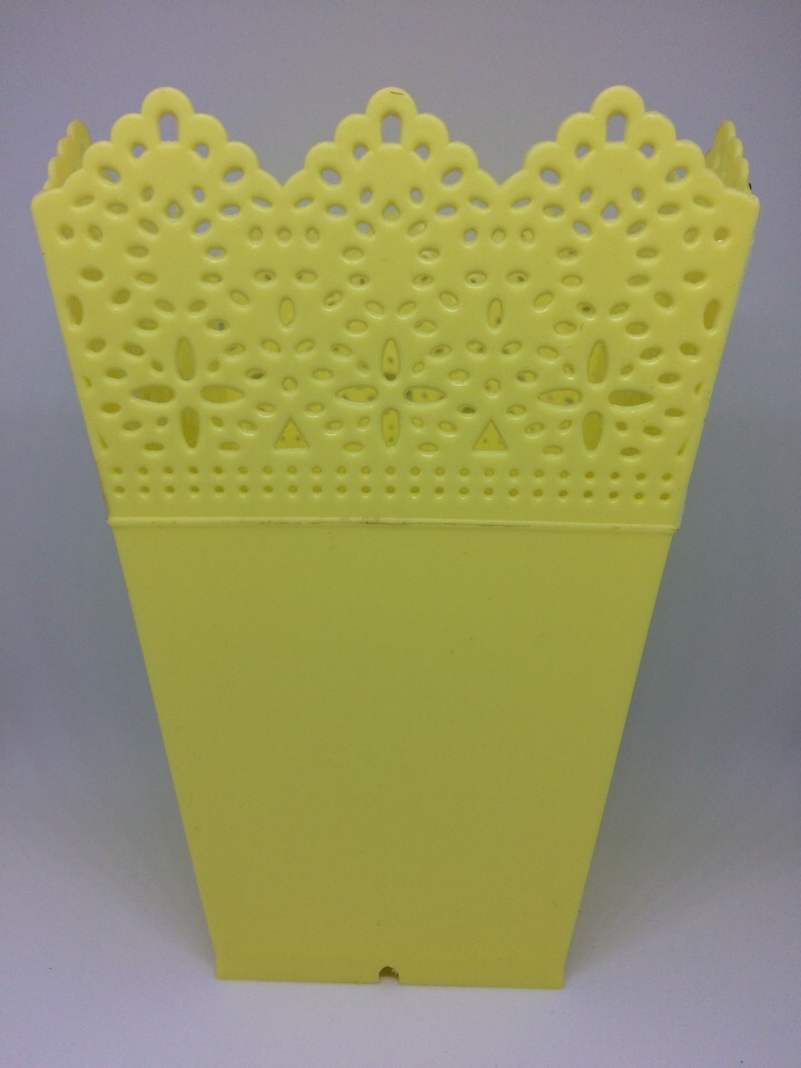 Кашпо пластик ажурный край квадратное 9 х 13,5 см лимонное