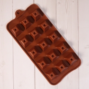 Форма силиконовая для шоколада «Пирамидки» 20*10 см, 15 ячеек